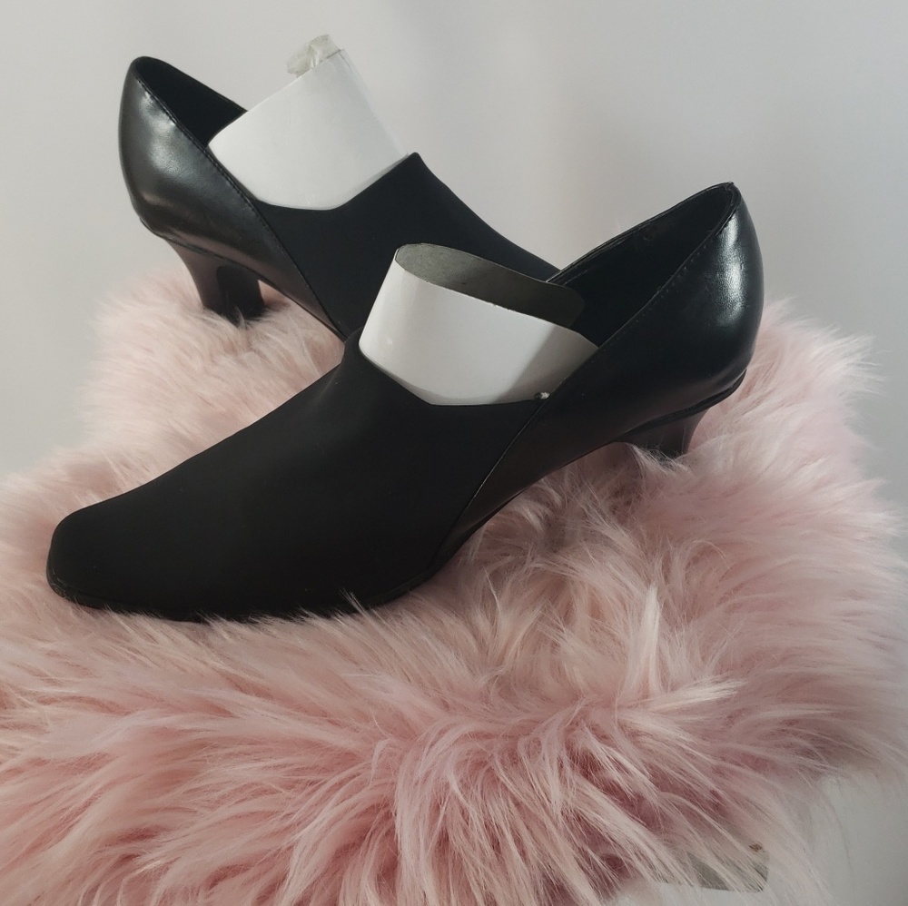 🎄Cloud Walker🎄 Essay heeled shoes size 8 1/2. - Picture 6 of 8